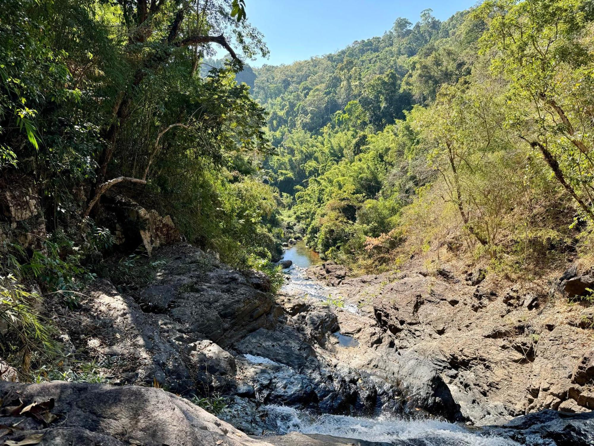Ratanakiri Homestay & Jungle Trek Banlung Экстерьер фото