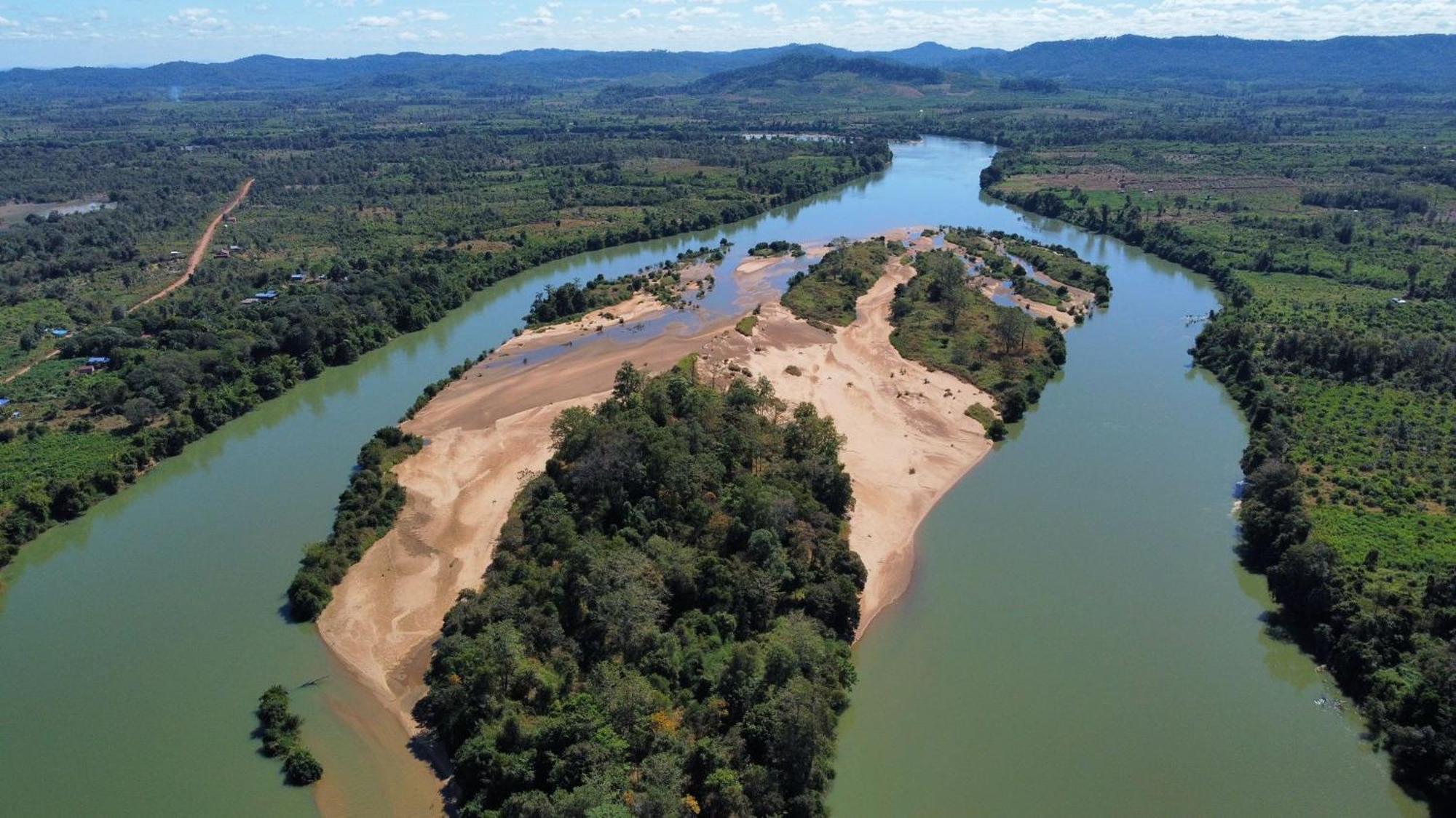 Ratanakiri Homestay & Jungle Trek Banlung Экстерьер фото