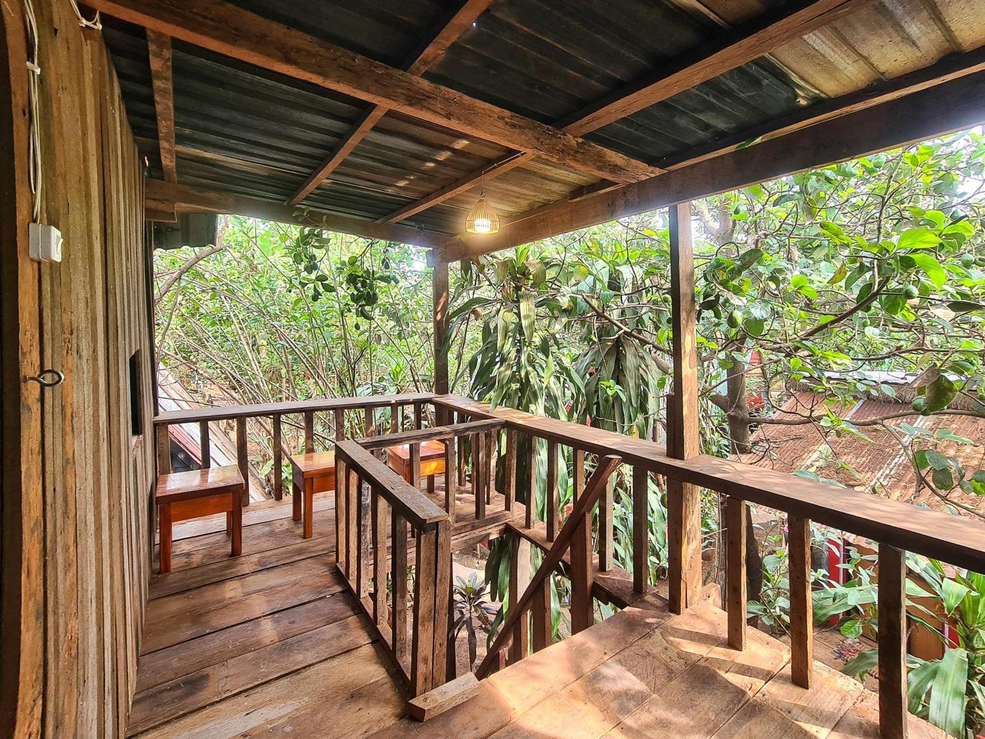 Ratanakiri Homestay & Jungle Trek Banlung Экстерьер фото